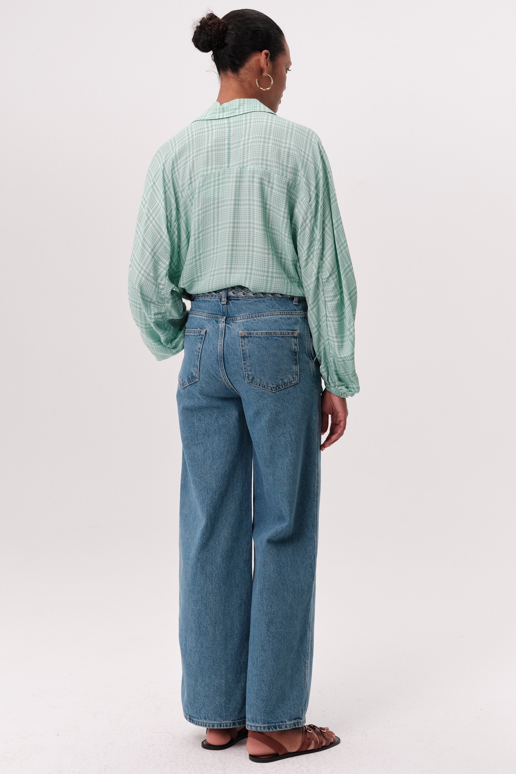 Kemer Detaylı ve Bol Paçalı Jean