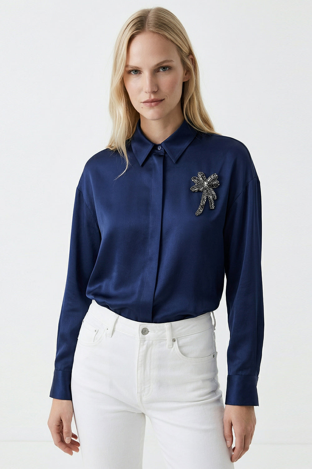 Gömlek Yaka Manşetli İşlemeli Saten Regular Lacivert Gömlek