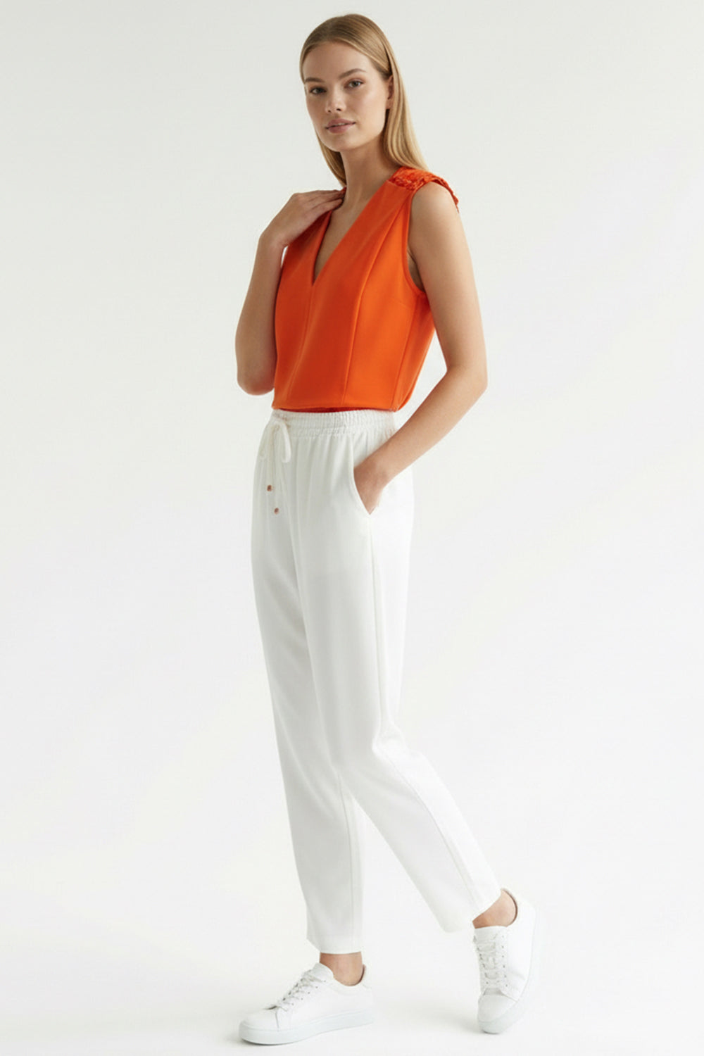 Bağcık Detaylı Regular Pantolon