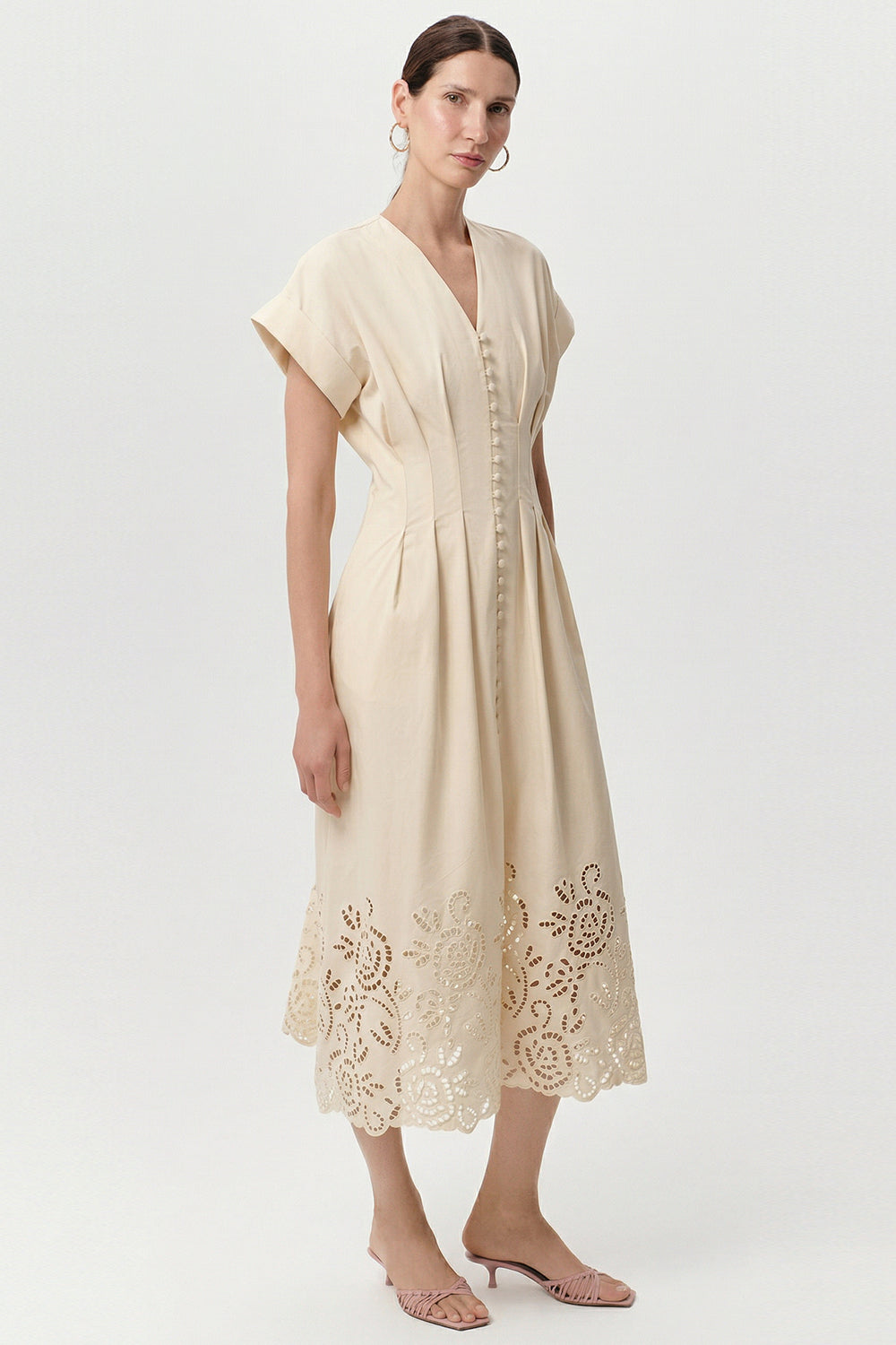 V Yaka Kısa Kollu Düğmeli Regular Midi Kemik Elbise