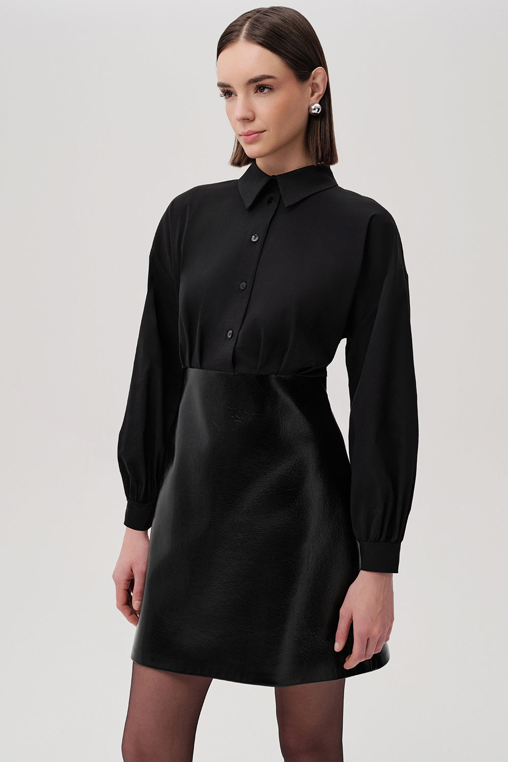 Gömlek Yaka Eteği Deri Slim Fit Mini Siyah Elbise