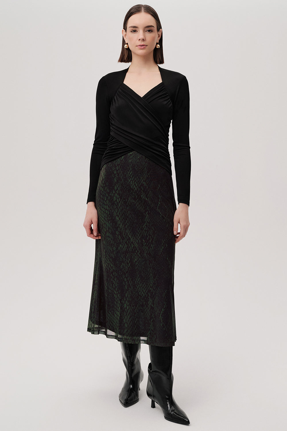 Kruvaze Yaka Drapeli Uzun Kollu Slim Fit Örme Siyah Bluz