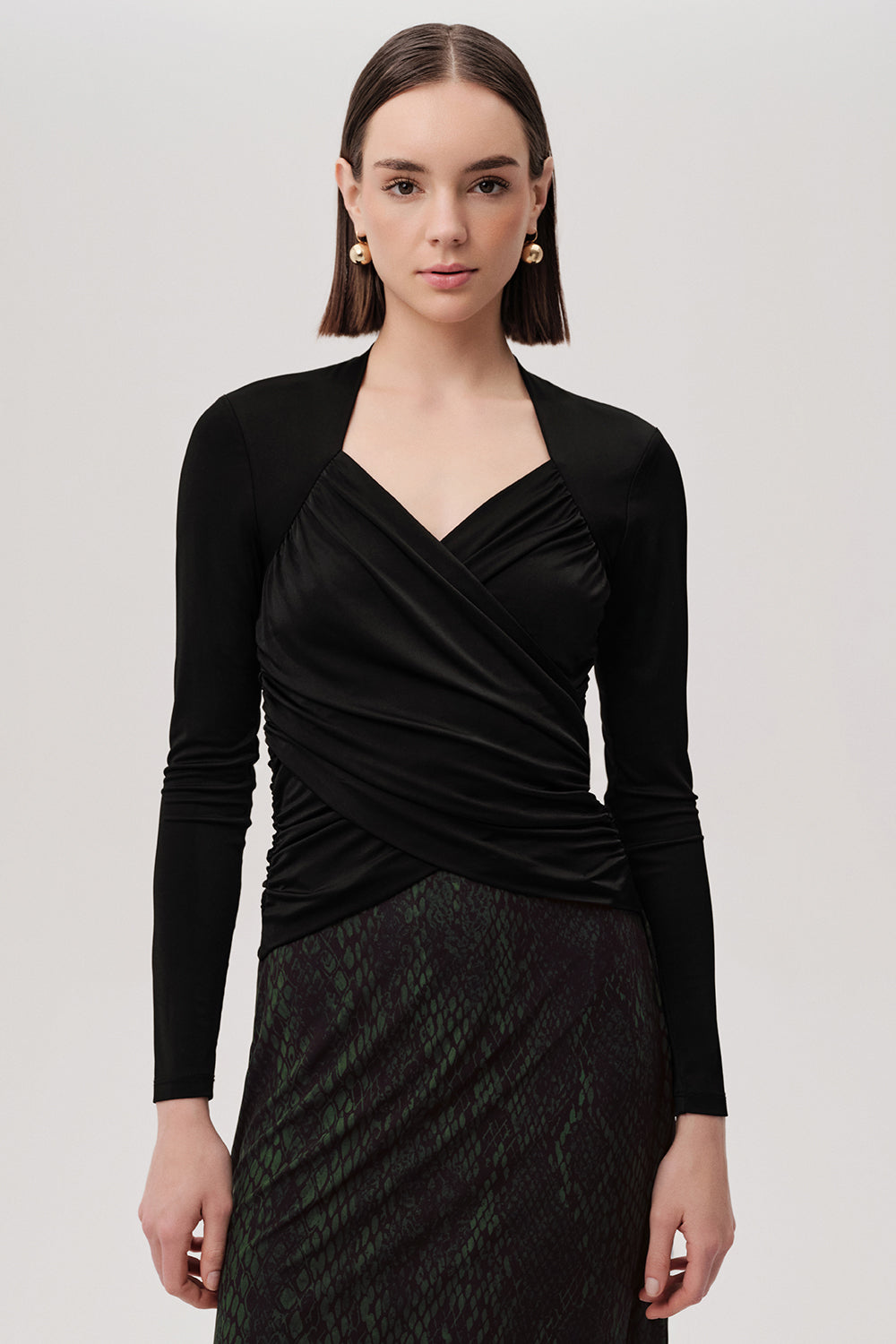 Kruvaze Yaka Drapeli Uzun Kollu Slim Fit Örme Siyah Bluz