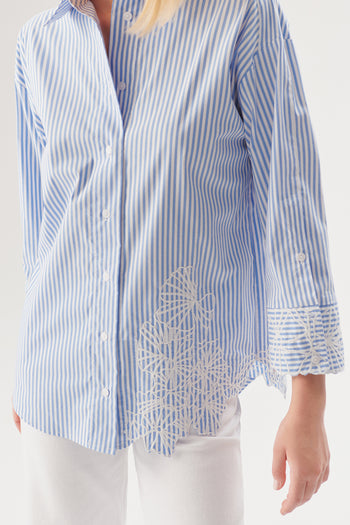 Çiçek İşlemeli Mavi Çizgili Regular Gömlek