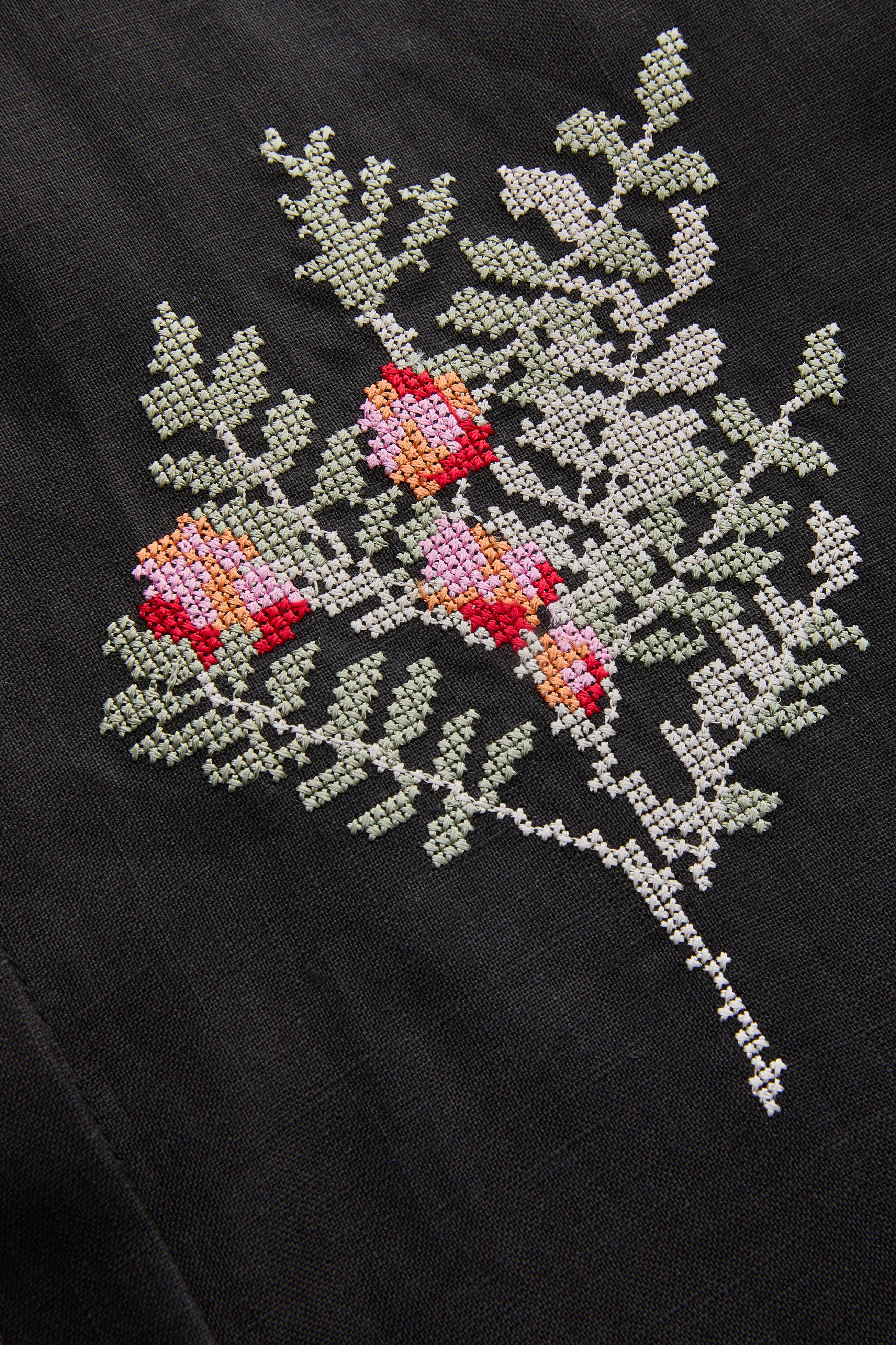 Saf Keten İşlemeli Yüksek Bel Bol Kesim Siyah Pantolon