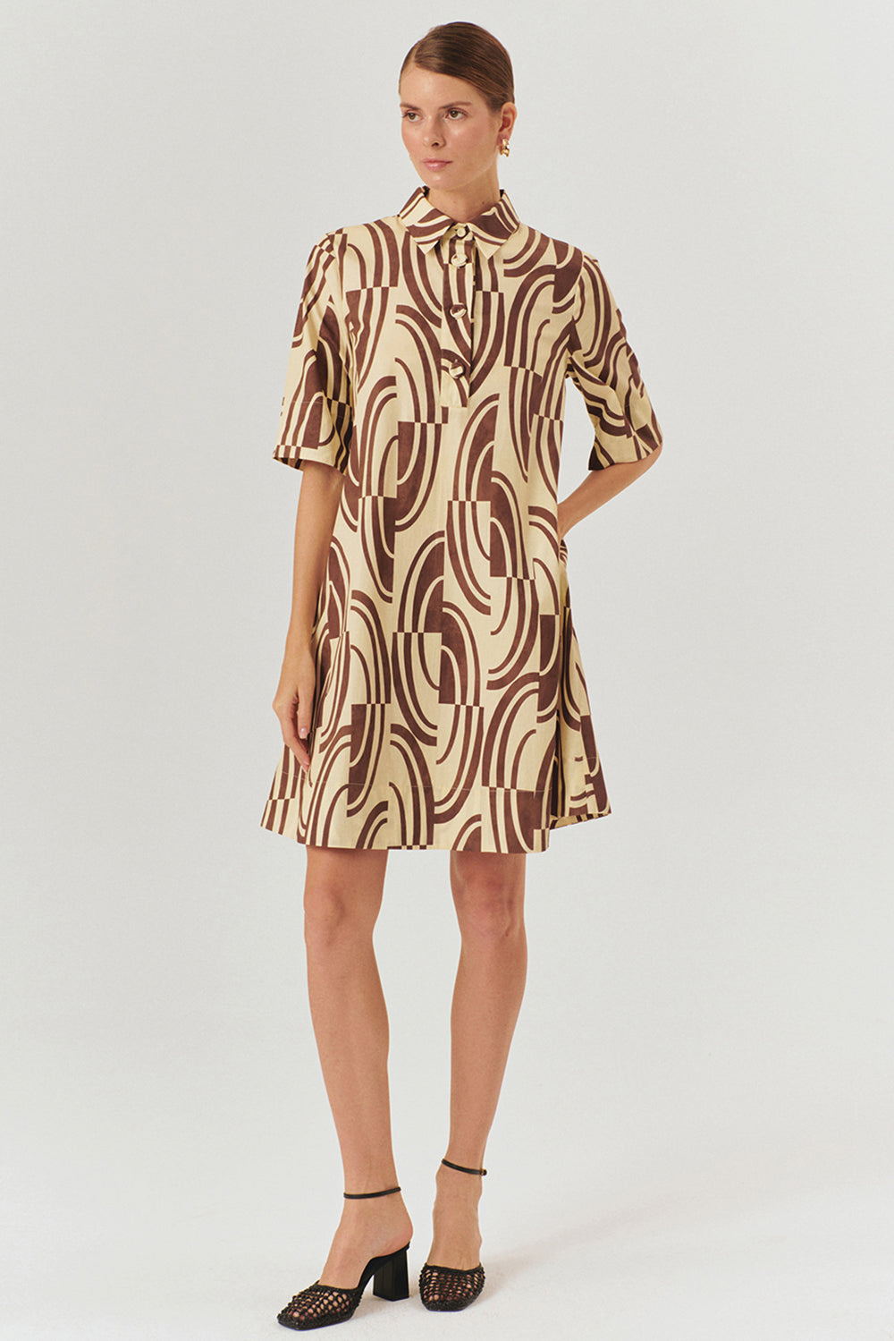 Soyut Desenli Tokalı Kemer Detaylı Pamuklu Gömlek Yaka Regular Elbise