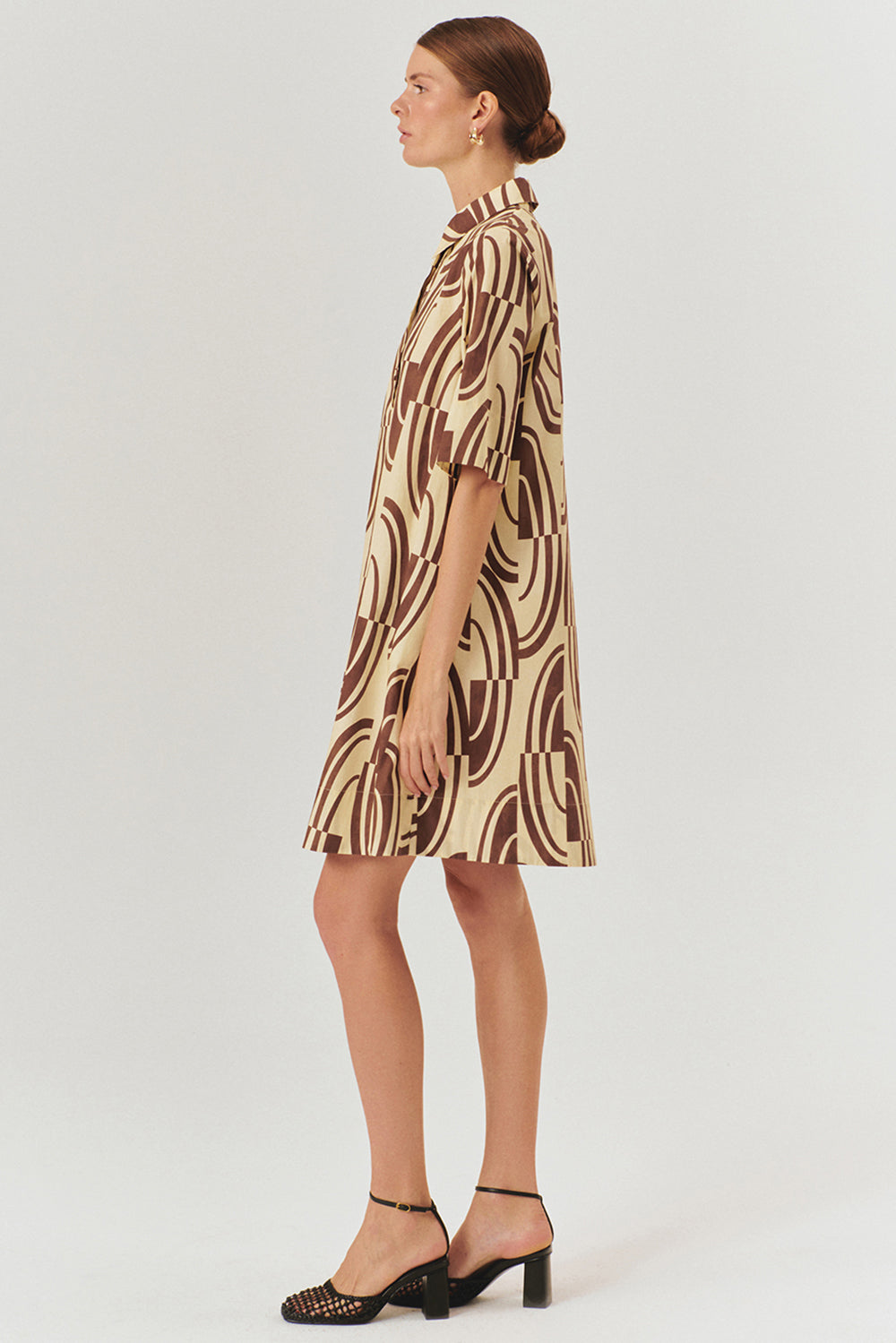 Soyut Desenli Tokalı Kemer Detaylı Pamuklu Gömlek Yaka Regular Elbise