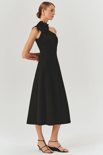 Siyah Tek Omuzlu Çiçek Detaylı A Kesim Midi Elbise