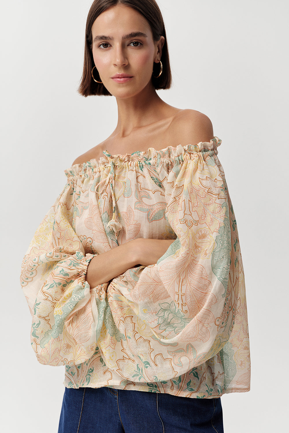 Yakası Bağcıklı Desenli Rami Keten Regular Çok Renkli Bluz