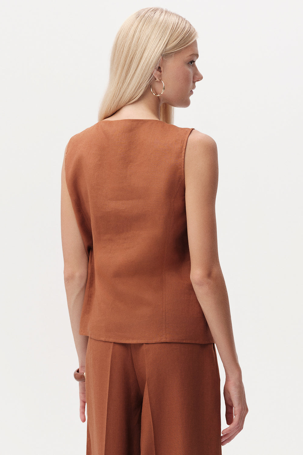 Kare Yaka Düğmeli Keten Regular Taba Gömlek