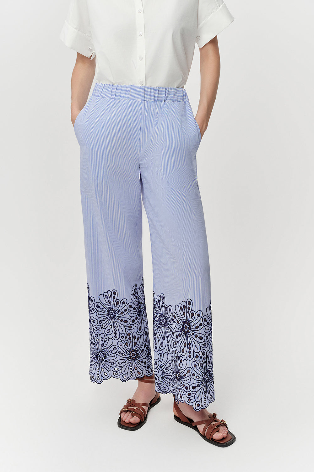 Beli Lastikli Brodeli Cepli Regular Boru Paça Çok Renkli Pantolon