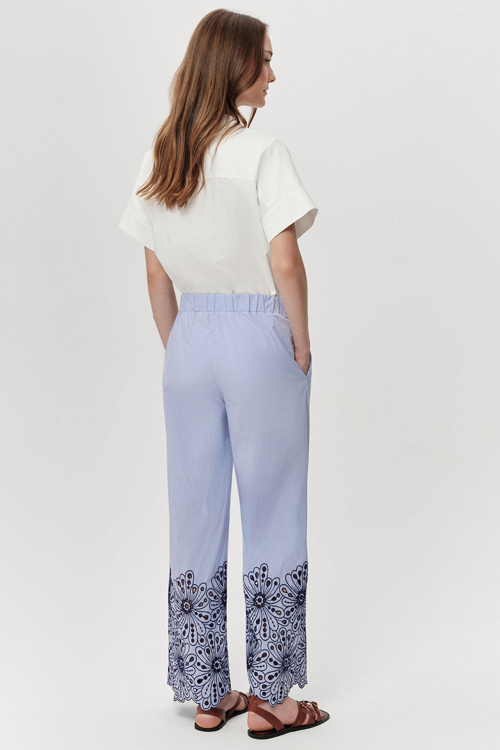 Beli Lastikli Brodeli Cepli Regular Boru Paça Çok Renkli Pantolon