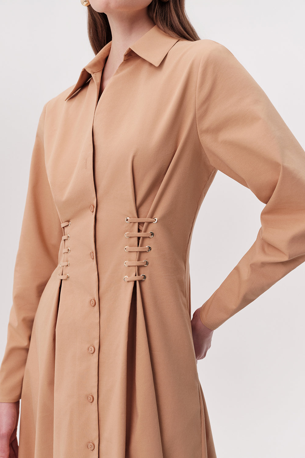 Kuş Gözü Detaylı Cepli Gömlek Yaka Regular Midi Camel Elbise