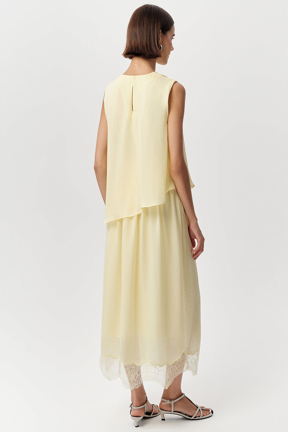 Bisiklet Yaka Beli Büzgülü Dantelli Regular Midi Sarı Elbise