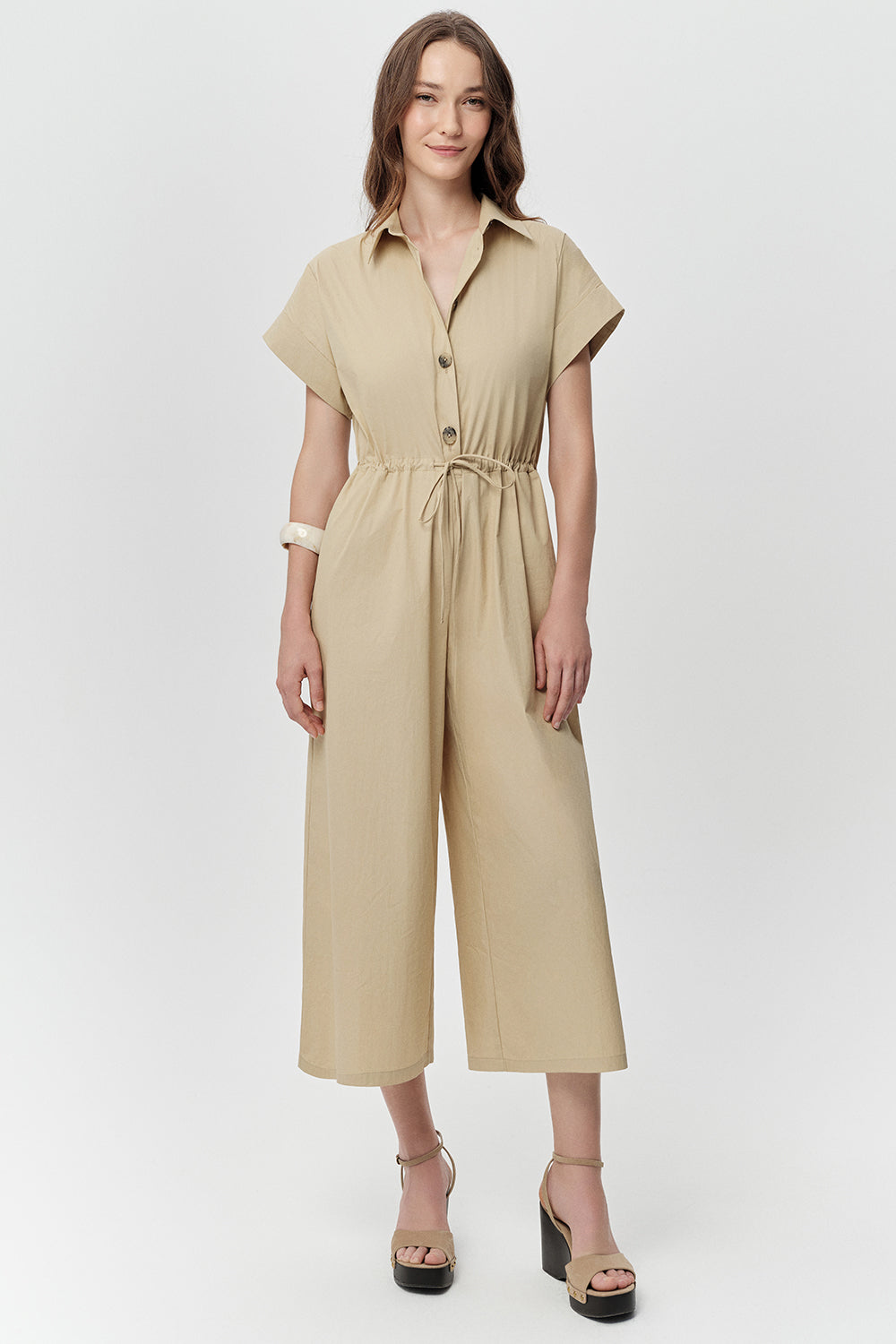 Kısa Kollu Beli Bağcıklı Düğmeli Regular Bej Tulum