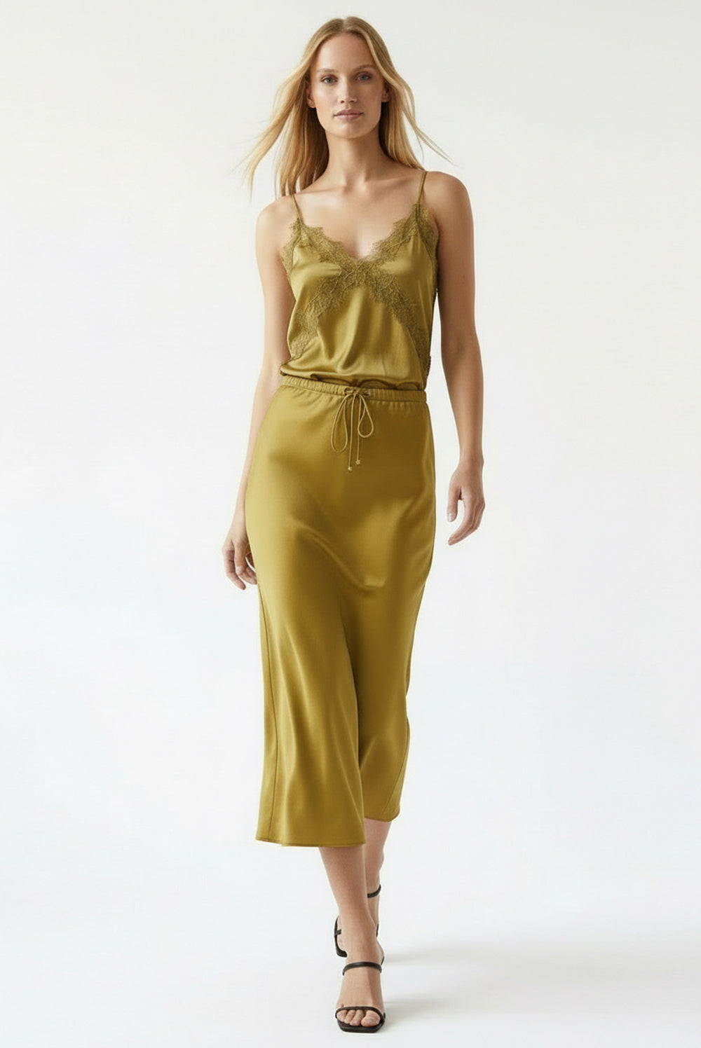 Saten Yüzeyli Bağcıklı Regular Dokuma Midi Etek