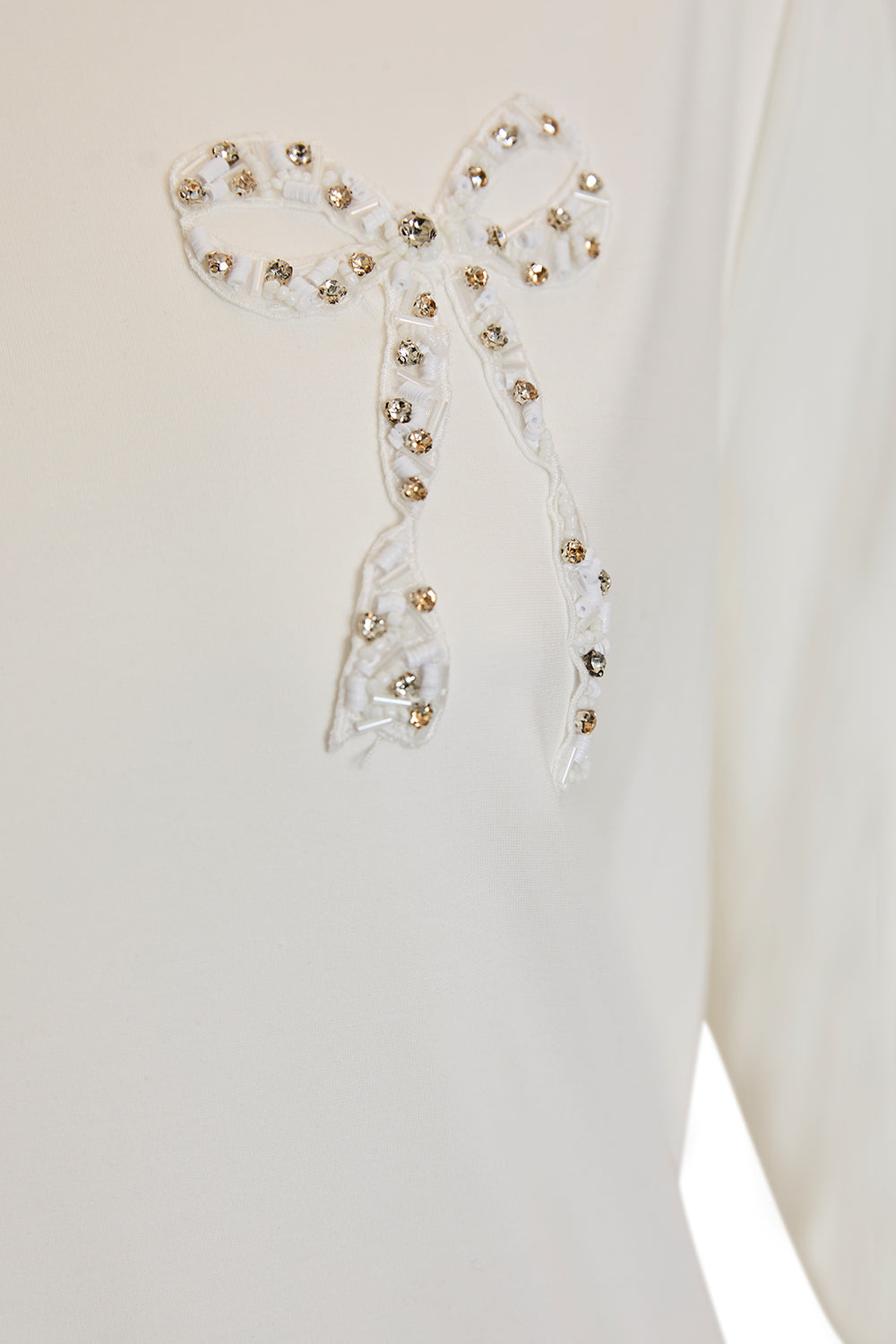 Bisiklet Yaka Uzun Kollu İşlemeli Dokuma Bluz