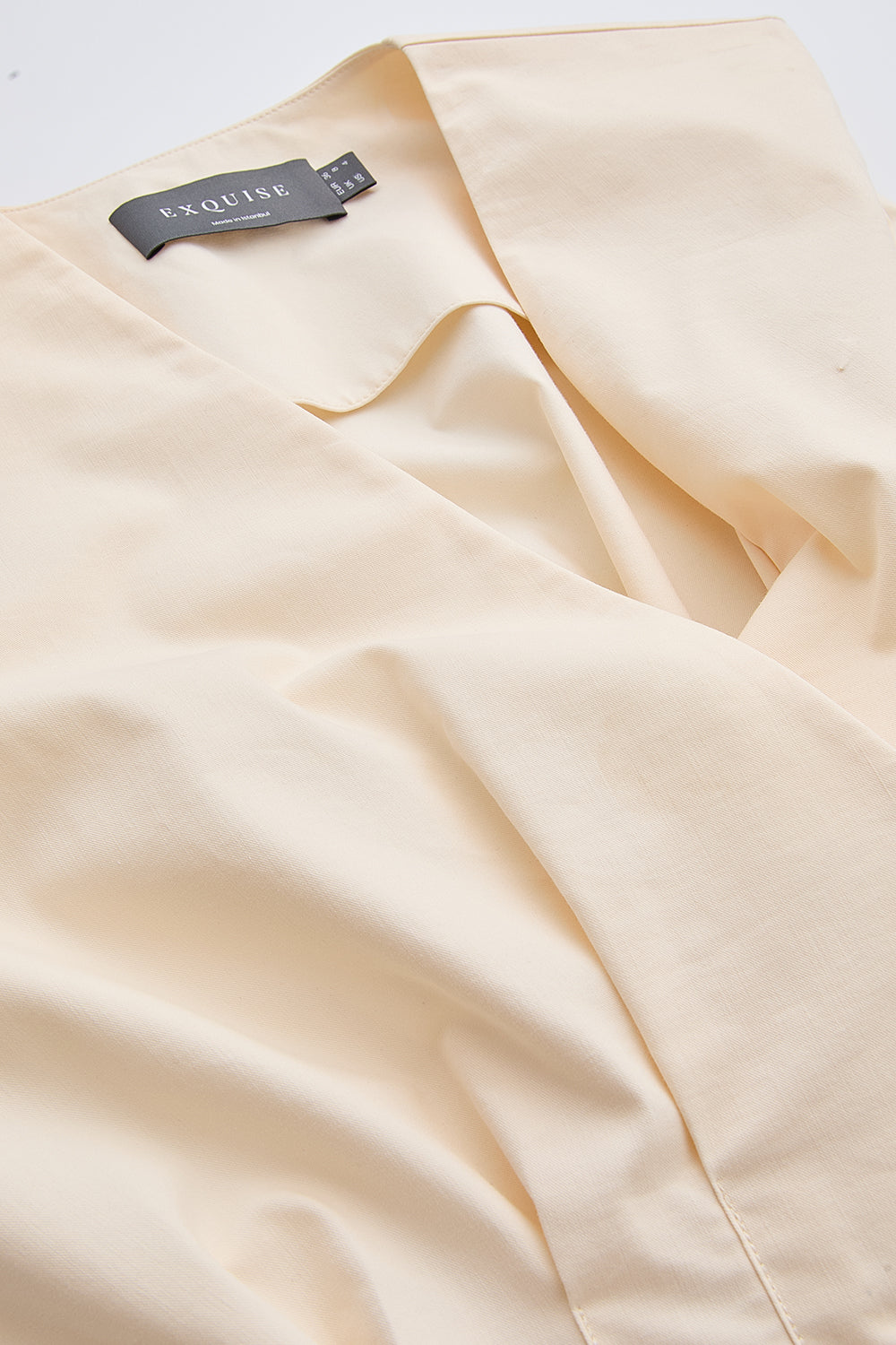 V Yaka Kemerli Cepli Regular Midi Krem Elbise