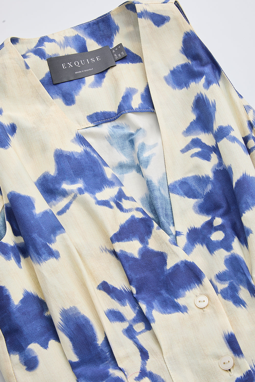 V Yaka Kolsuz Cepli Düğmeli Regular Midi Saks Kemik Elbise