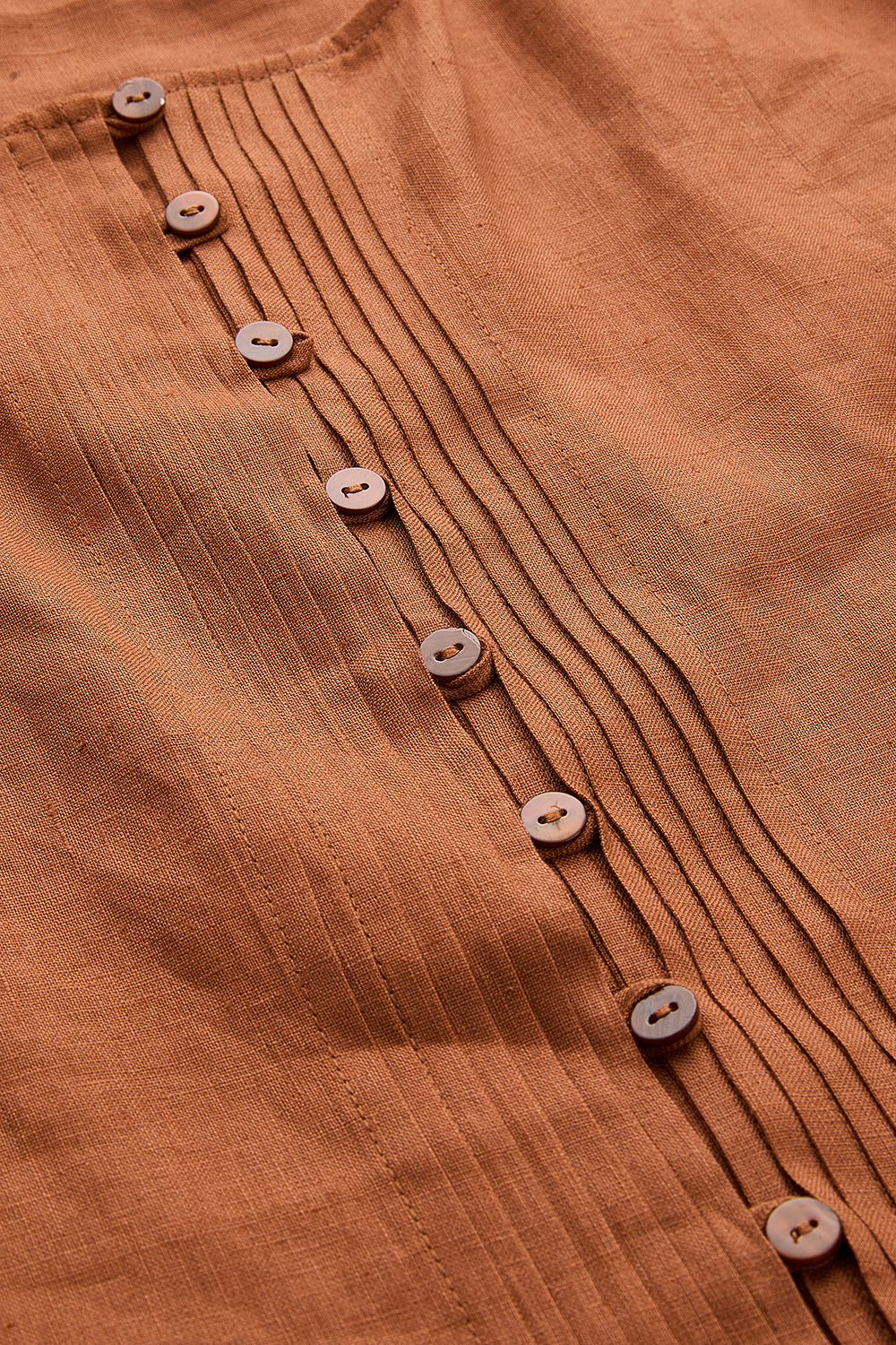 Kare Yaka Düğmeli Keten Regular Taba Gömlek