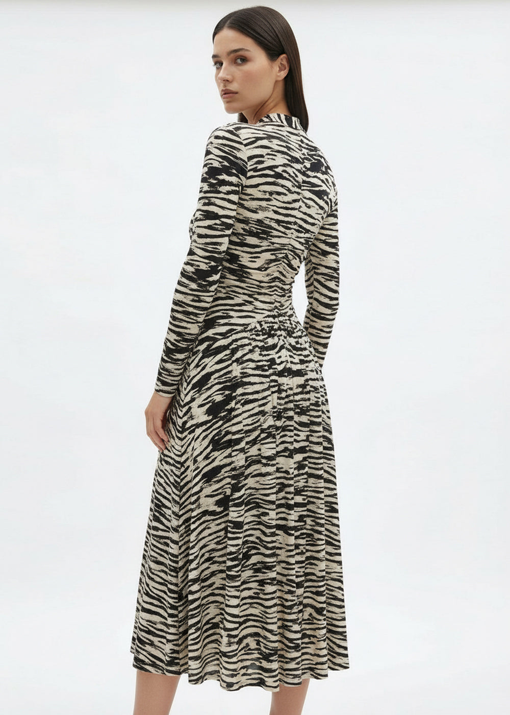 Uzun Kollu Kruvaze Yaka Zebra Desenli Örme Regular Elbise