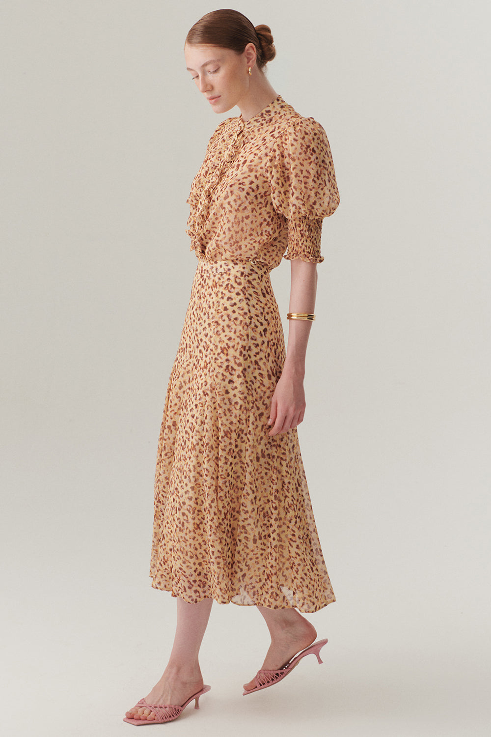 Kısa Kol Fırfır Biye Detaylı Regular Fit Desenli Şifon Gömlek