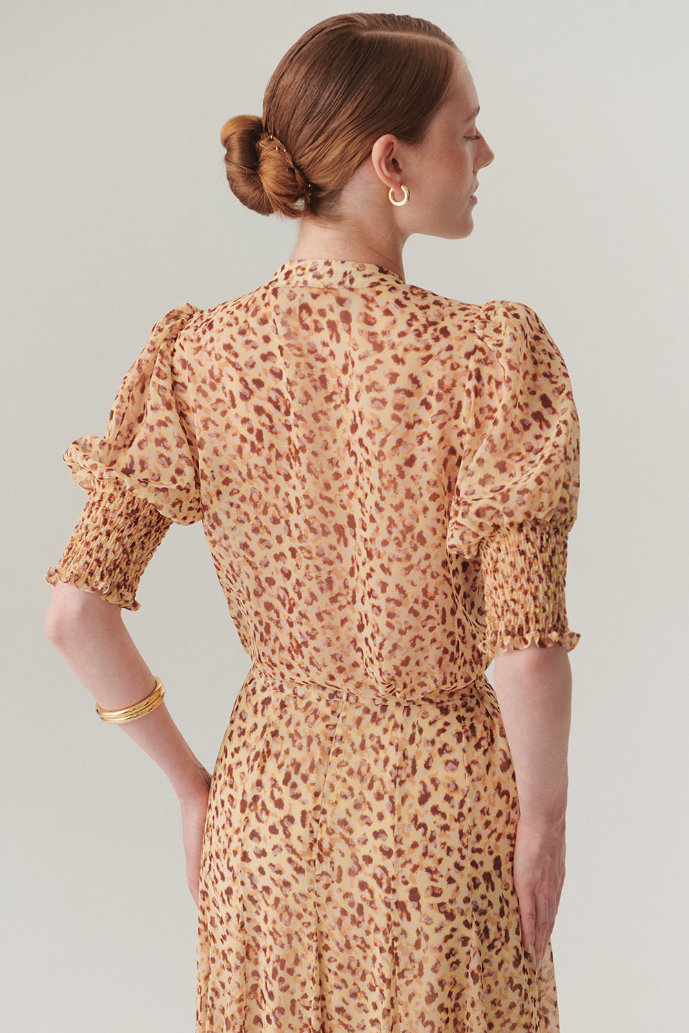 Kısa Kol Fırfır Biye Detaylı Regular Fit Desenli Şifon Gömlek