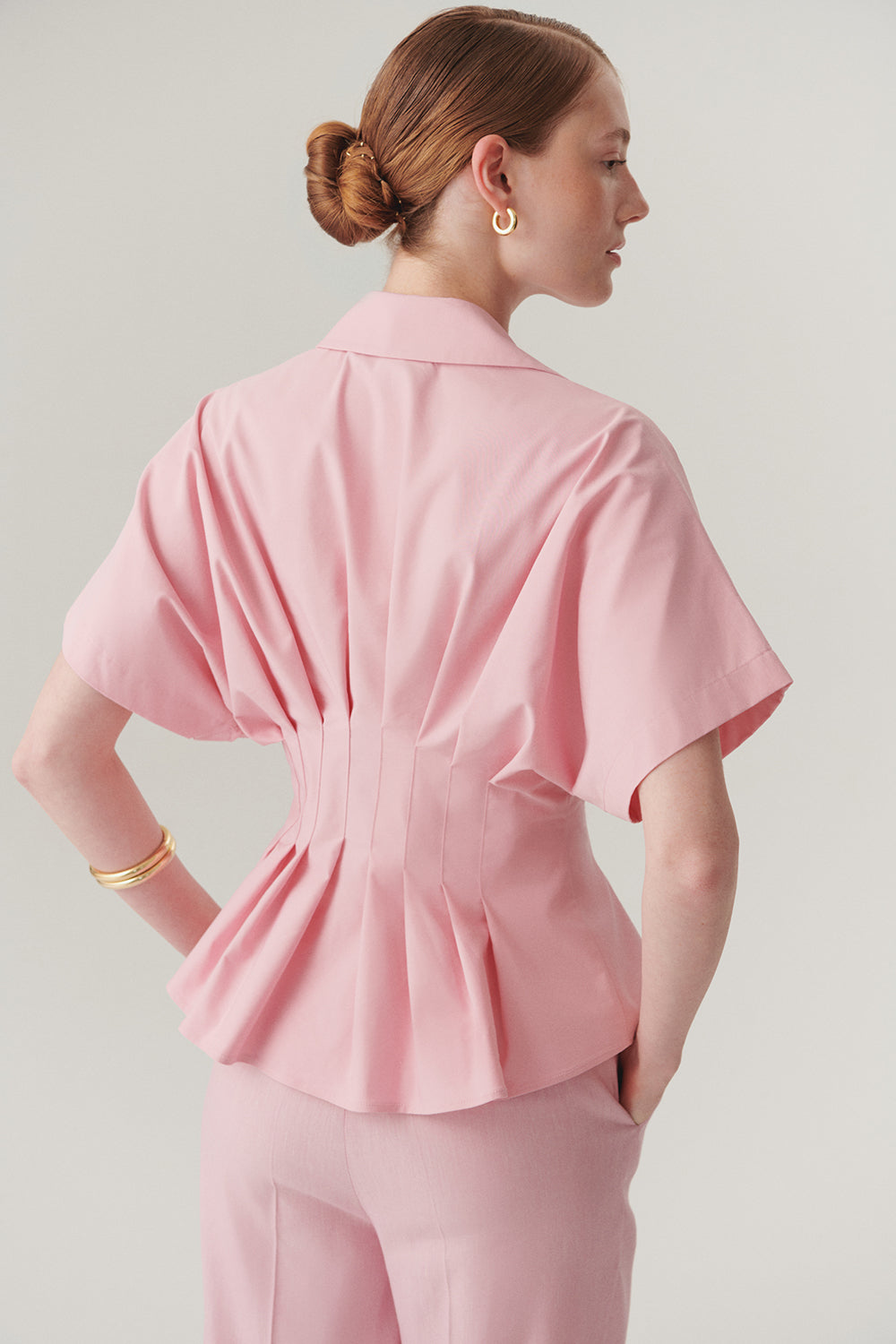 Düşük Kollu Bele Oturan Pileli Poplin Gömlek