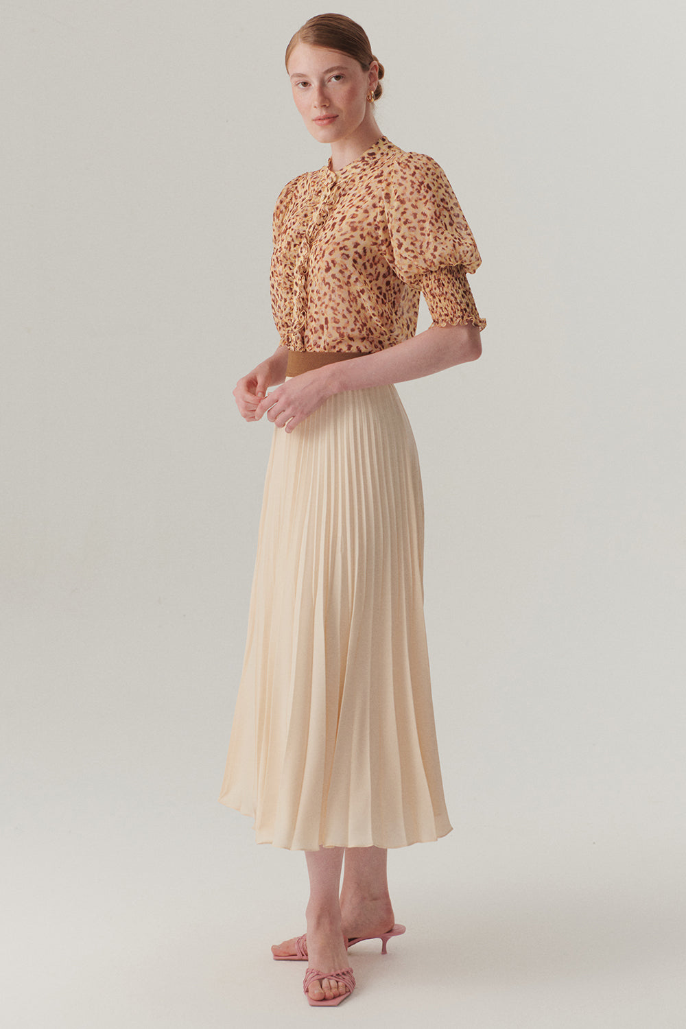 Beli Lastikli Düz Kesim Pileli Midi Boy Etek