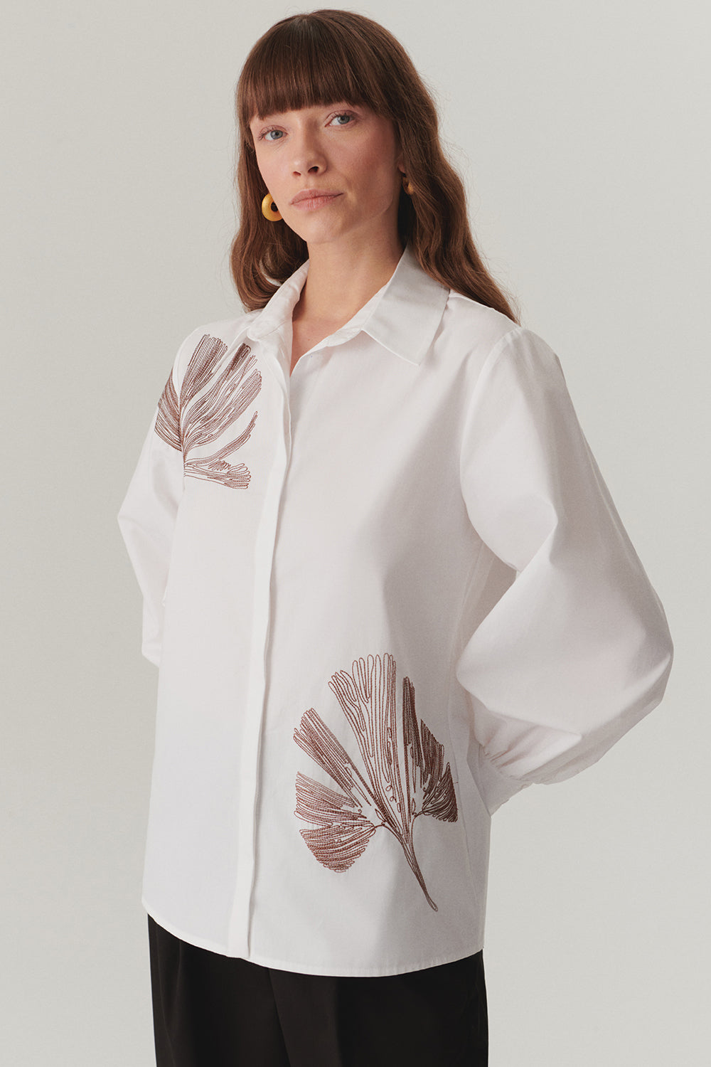 Çiçek Dikiş Detaylı Pamuk Regular Kemik Gömlek