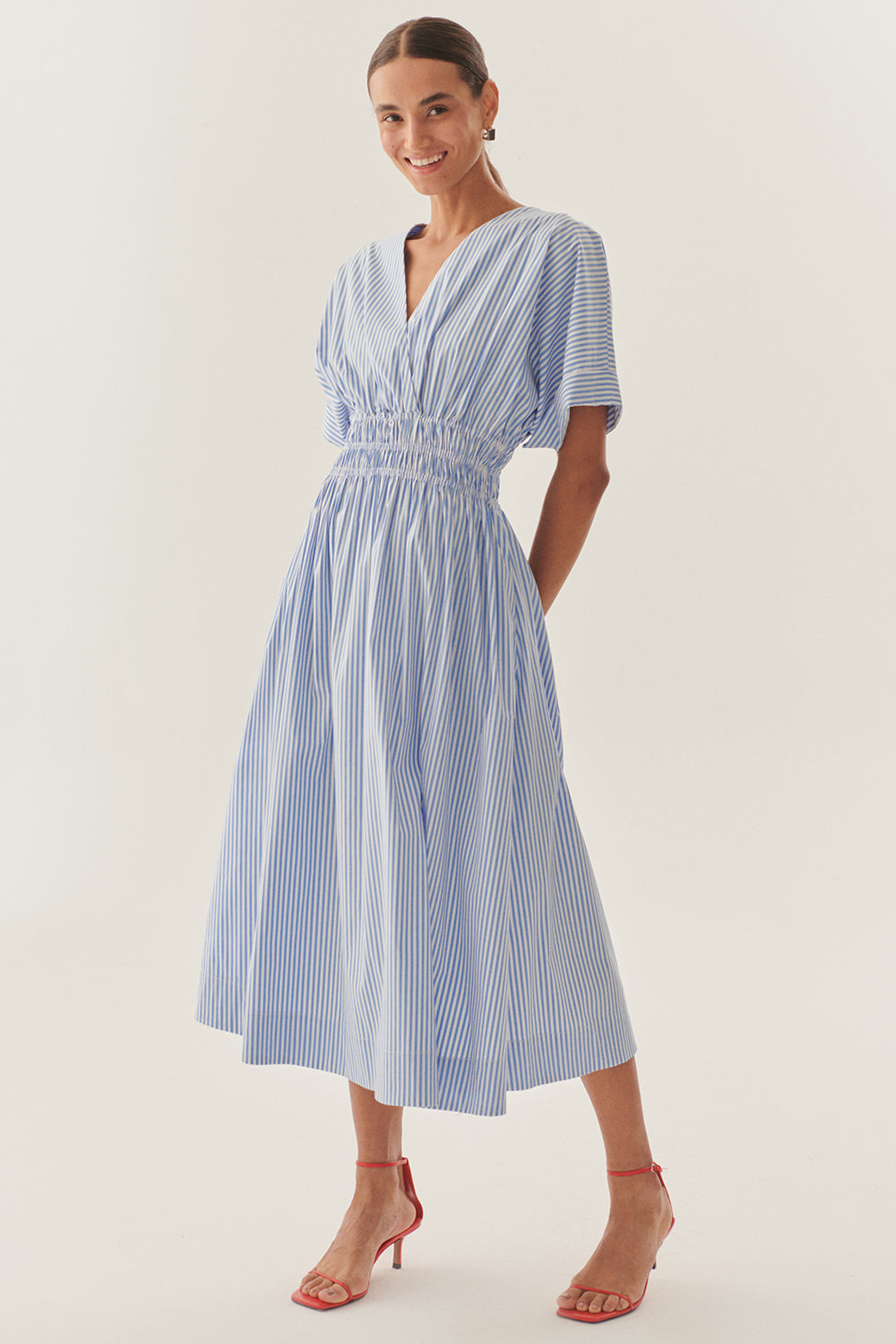 Beli Büzgülü V Yaka Yarasa Kol Midi Elbise