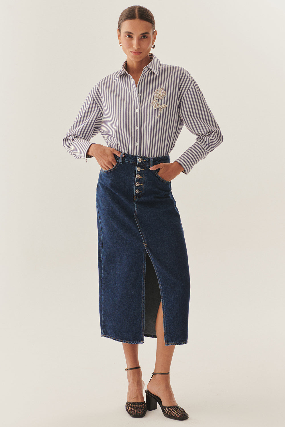 Düğme Ve Yırtmaç Detaylı Pamuklu Midi Boy Denim Etek