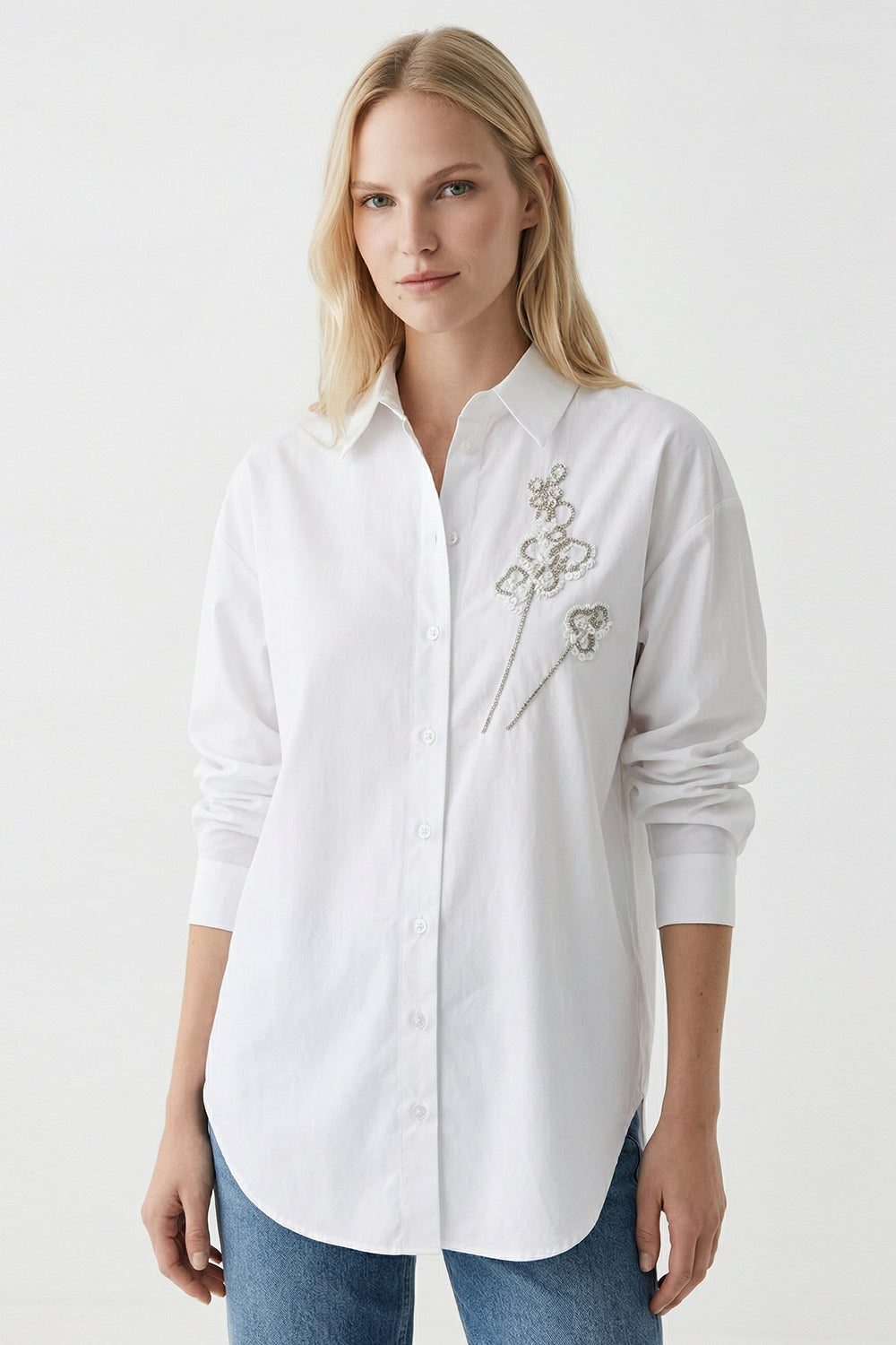 Gömlek Yaka Uzun Kollu Manşetli İşlemeli Beyaz Regular Gömlek