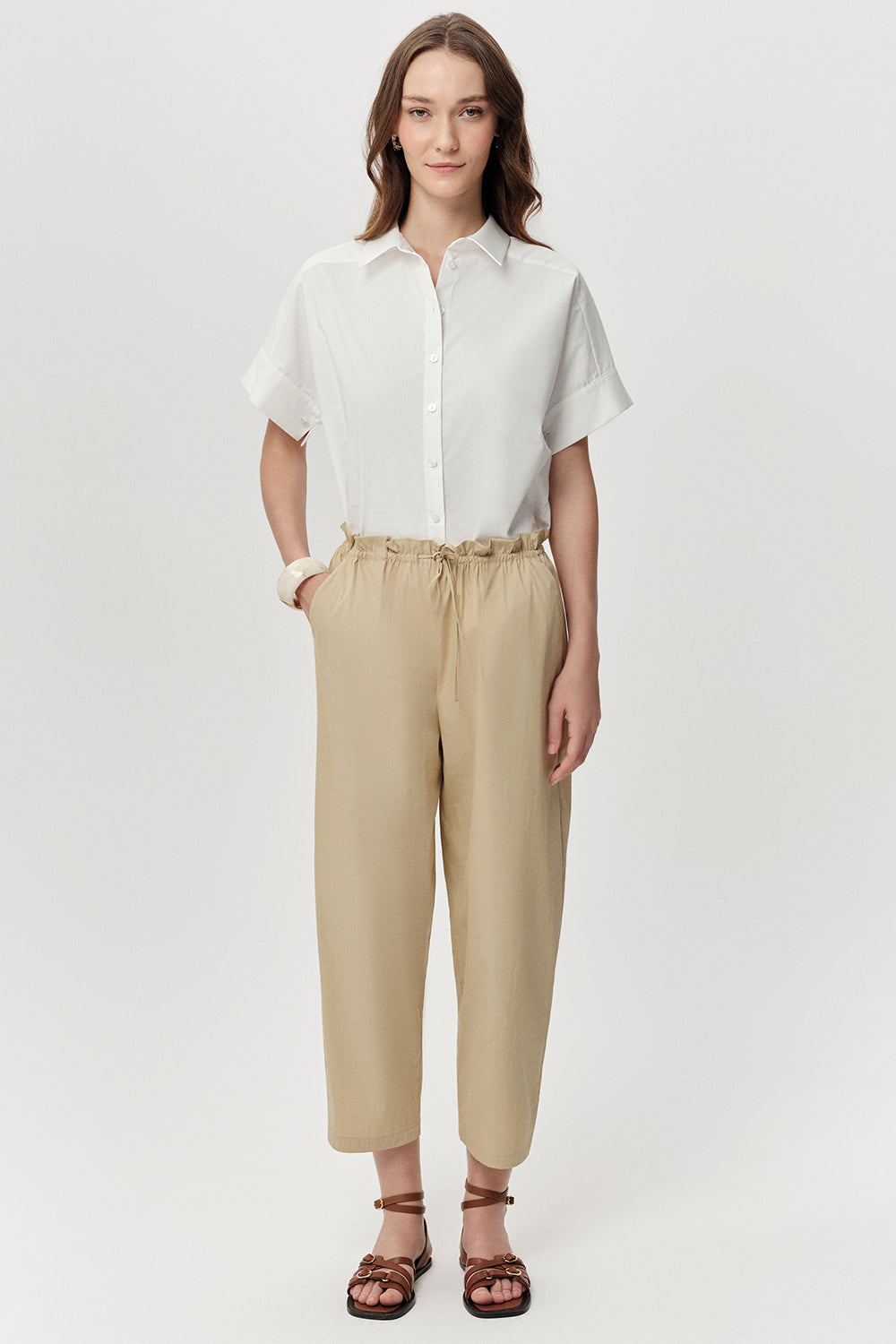 Beli Bağcıklı Cepli Dar Paça Regular Dokuma Bej Pantolon