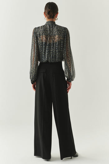 Kemerli Geniş Paça Cepli Regular Siyah Pantolon