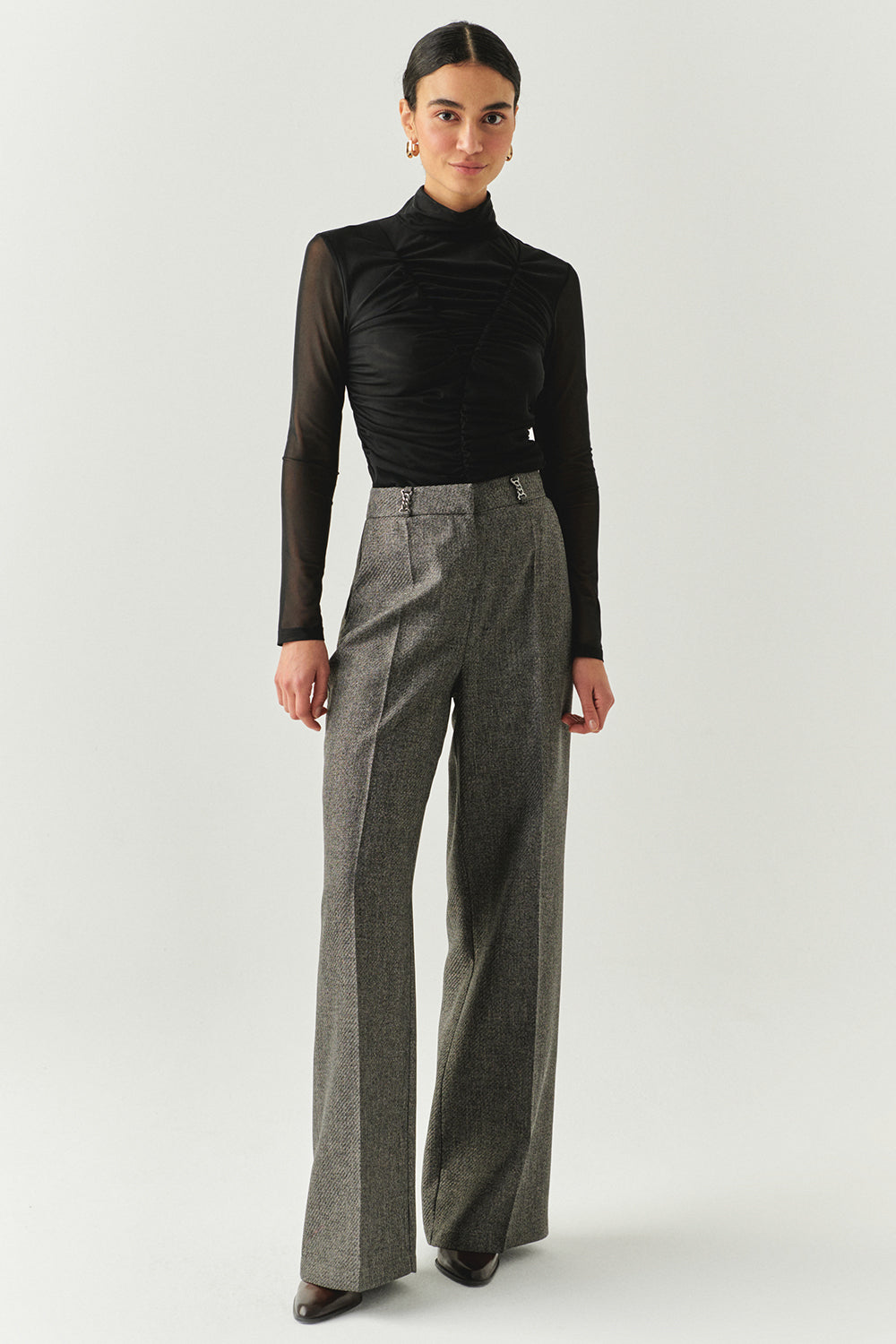 Boğazlı Drapeli Uzun Kollu Slim Fit Siyah Tül Bluz