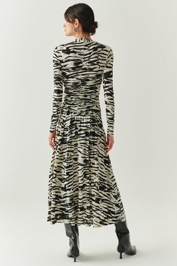 Kruvaze Yaka Uzun Kollu Slim Fit Örme Midi Siyah Kemik Elbise