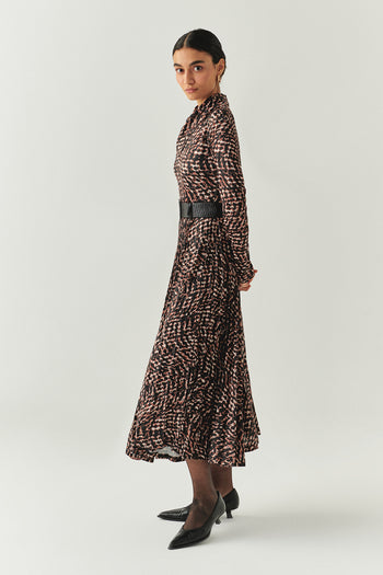 Desenli Uzun Kollu Kemerli Slim Fit Pliseli Midi Elbise