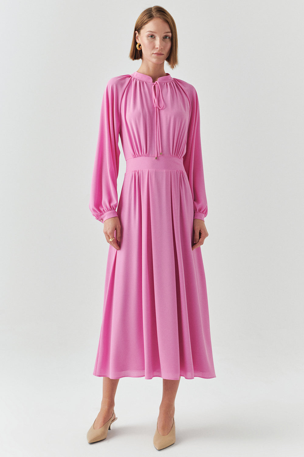 Yakası Bağcıklı Bele Oturan Astarlı Regular Midi Elbise