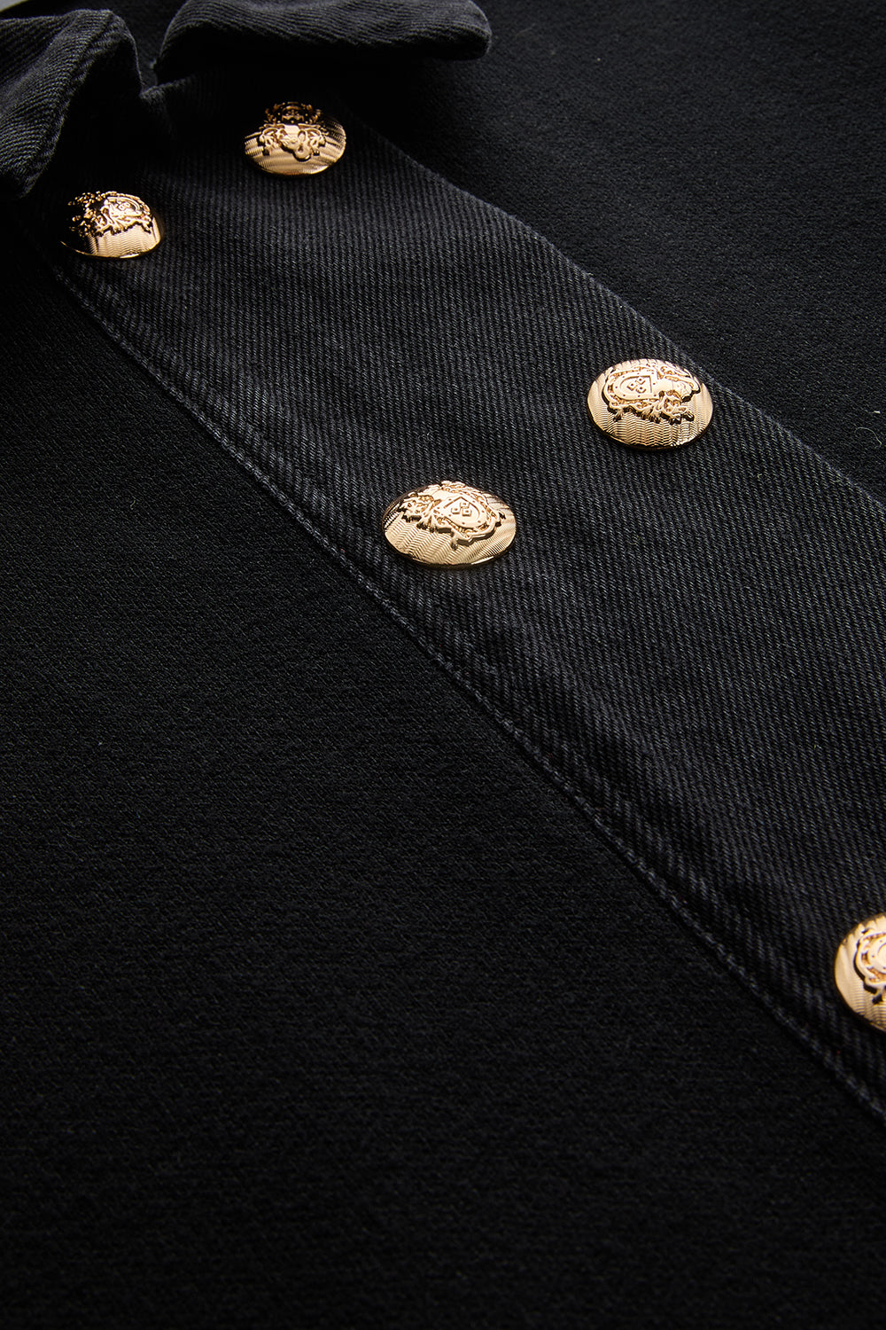 Gold Düğme Detaylı Regular Siyah Denim Garnili Triko Hırka