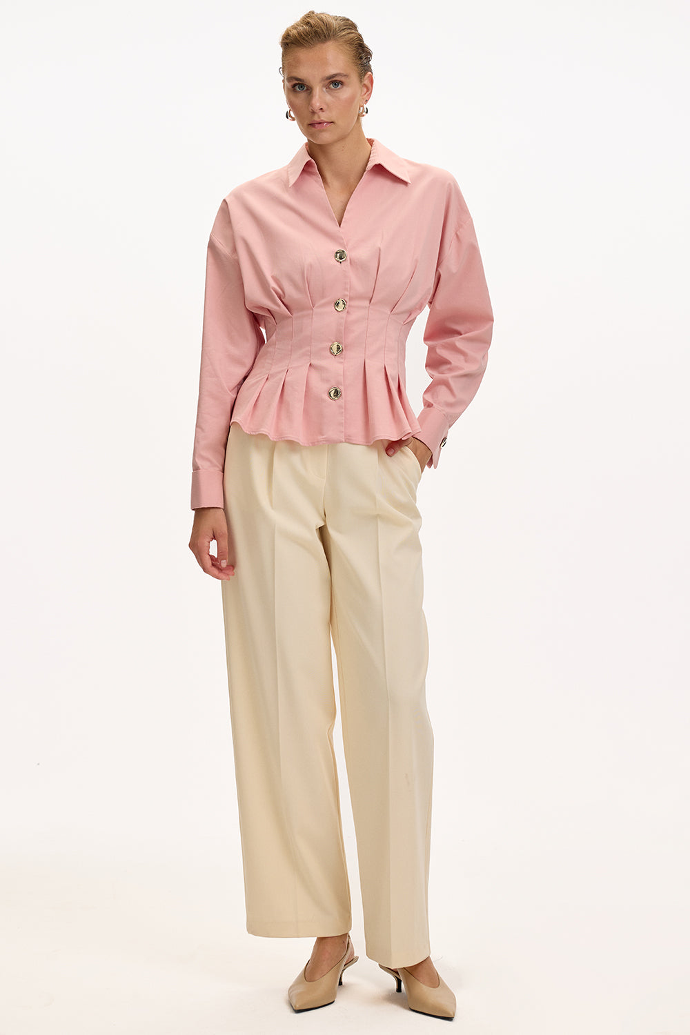 Uzun Kollu Bele Oturan Pileli Poplin Gömlek