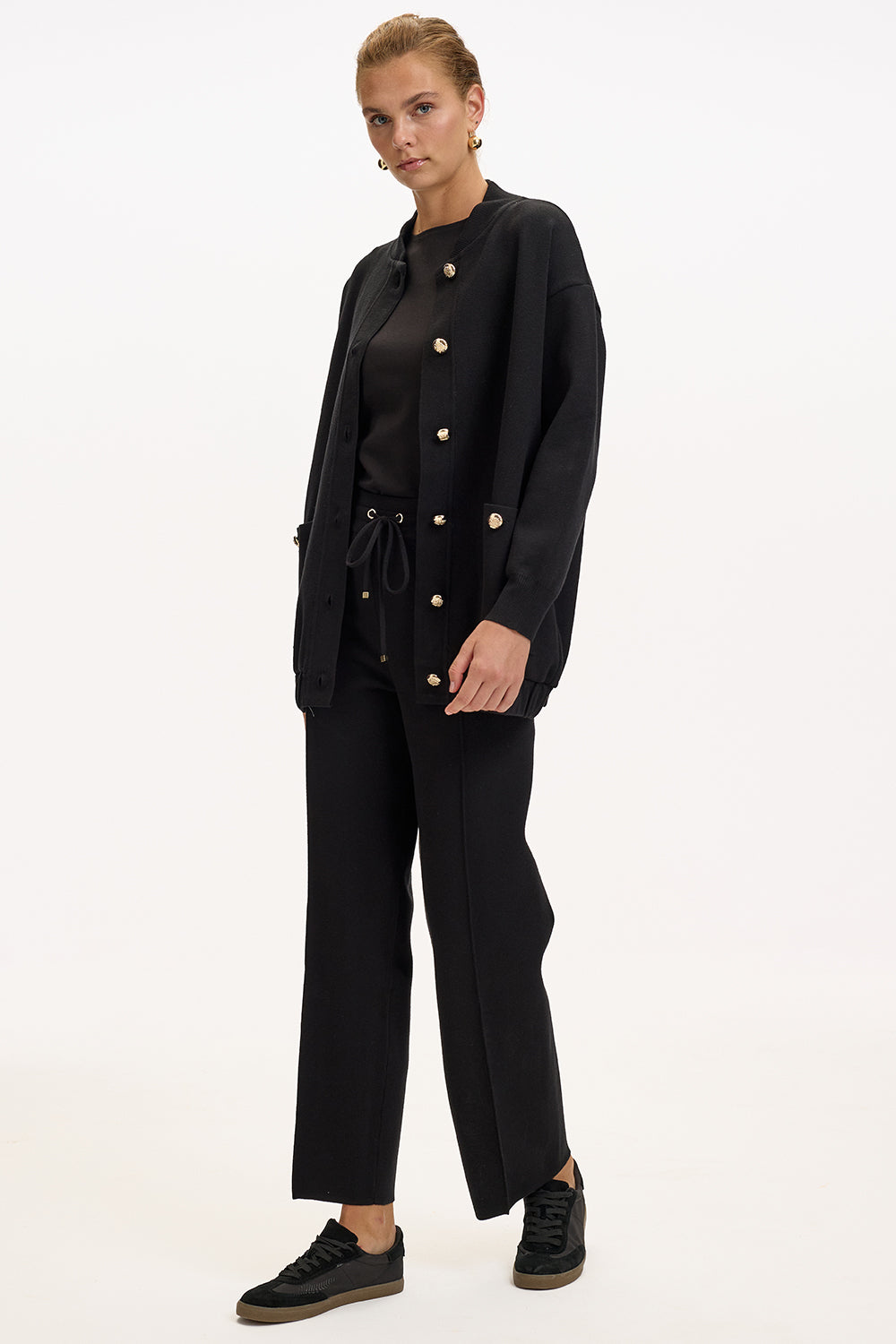 Bisiket Yaka Cepli Gold Düğmeli Oversize Siyah Tirko Hırka