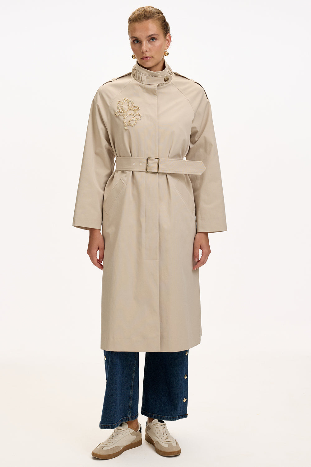 Taş İşlemeli Dik Yaka Kemerli Regular Trençkot