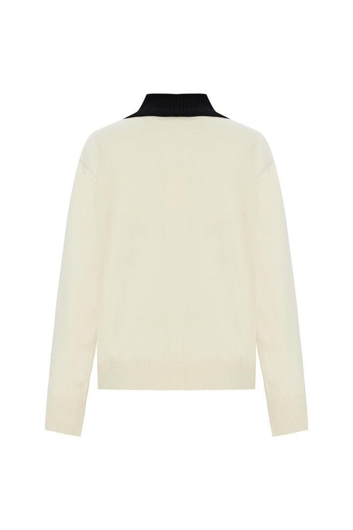 Yakası Düğme Detaylı Ekru Uzun Kollu Triko Kazak