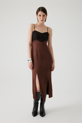 İnce Askılı Kahverengi Midi Elbise