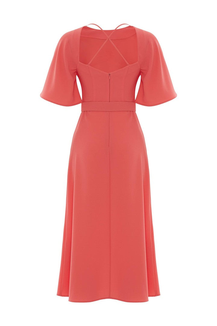 Sırt Detaylı Midi Elbise