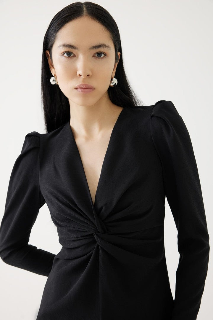 Düğüm Detaylı Midi Elbise