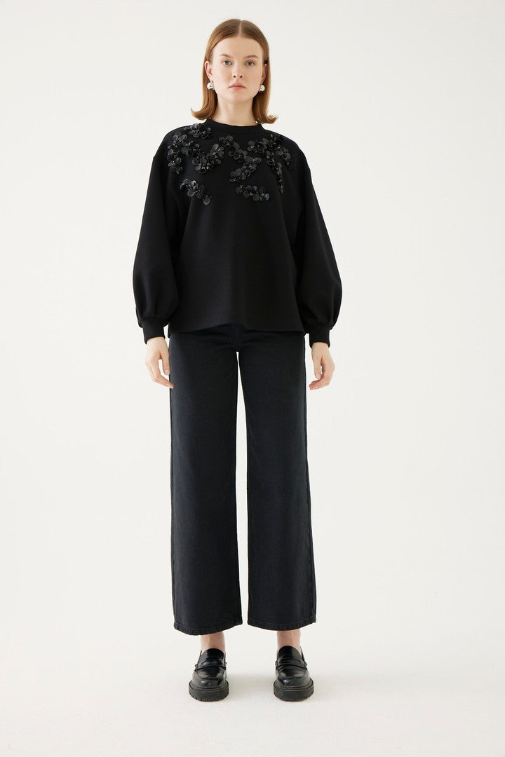 Çiçek İşlemeli Sweatshirt