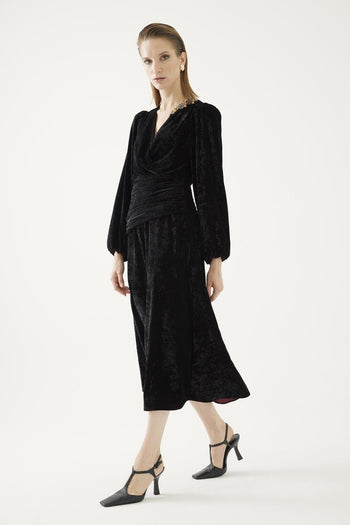 Yakası İşleme Detaylı Maxi Boy Elbise