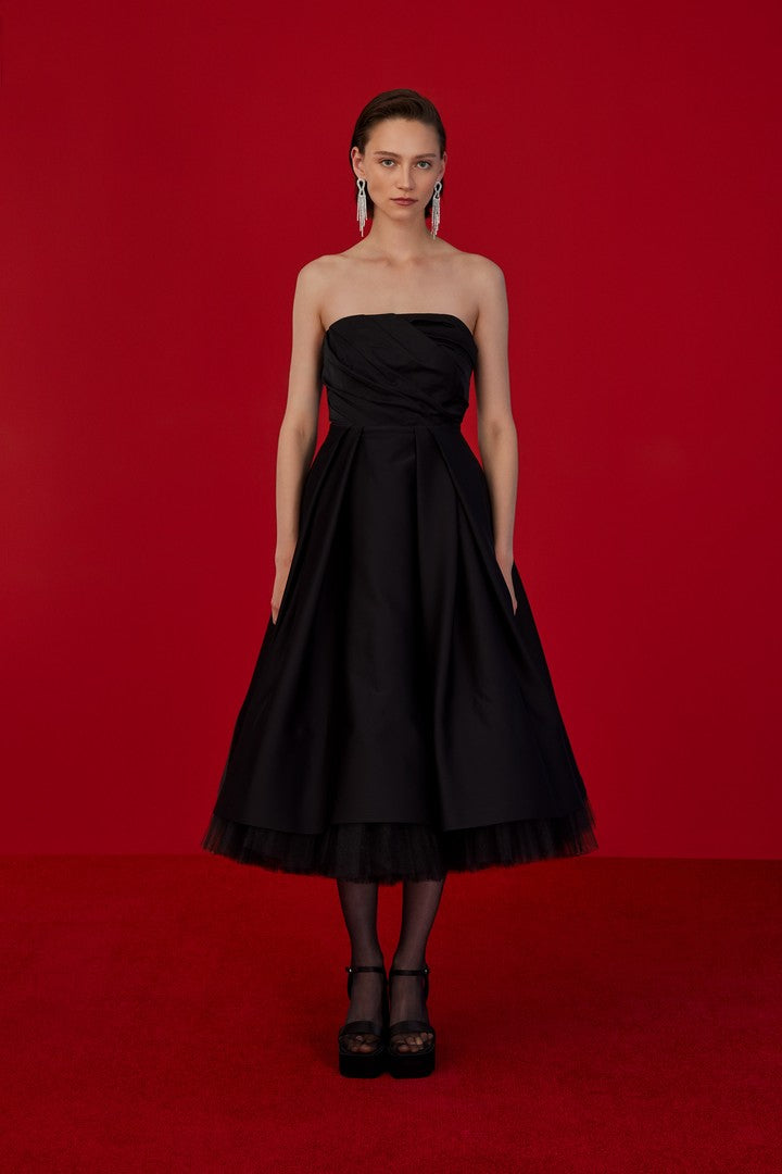 Straples Kabarık Maxi Elbise